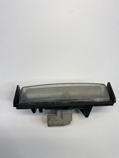 2002-2011 TOYOTA CAMRY REAR TRUNK LID LICENSE PLATE LIGHT LAMP ASSEMBL OEM