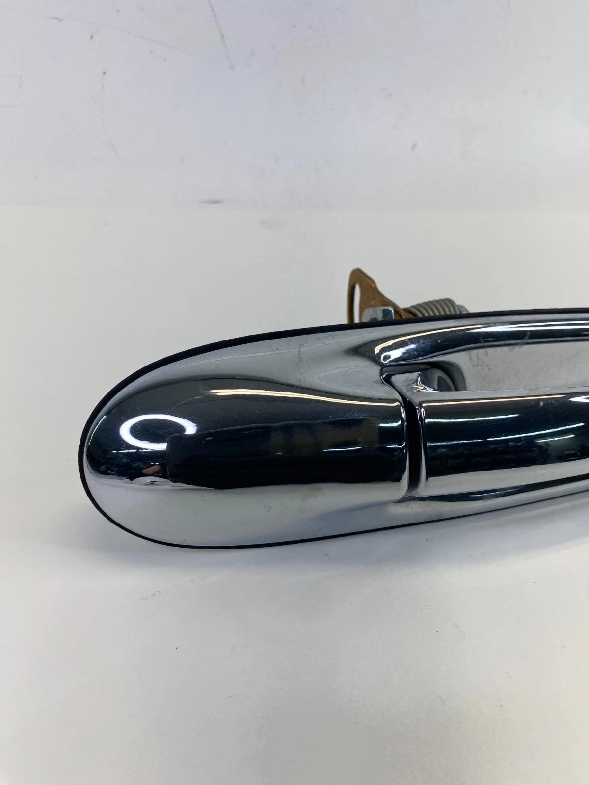 1998-2002 LINCOLN TOWN CAR FRONT RIGHT SIDE EXTERIOR DOOR HANDLE 9384000ASM OEM