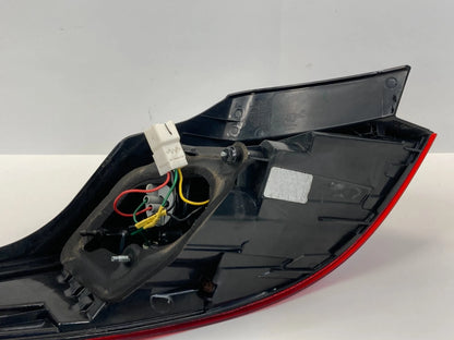 2012 2013 KIA OPTIMA REAR RIGHT PASSENGER OUTER TAIL LIGHT TAILLIGHT 92402-4C000