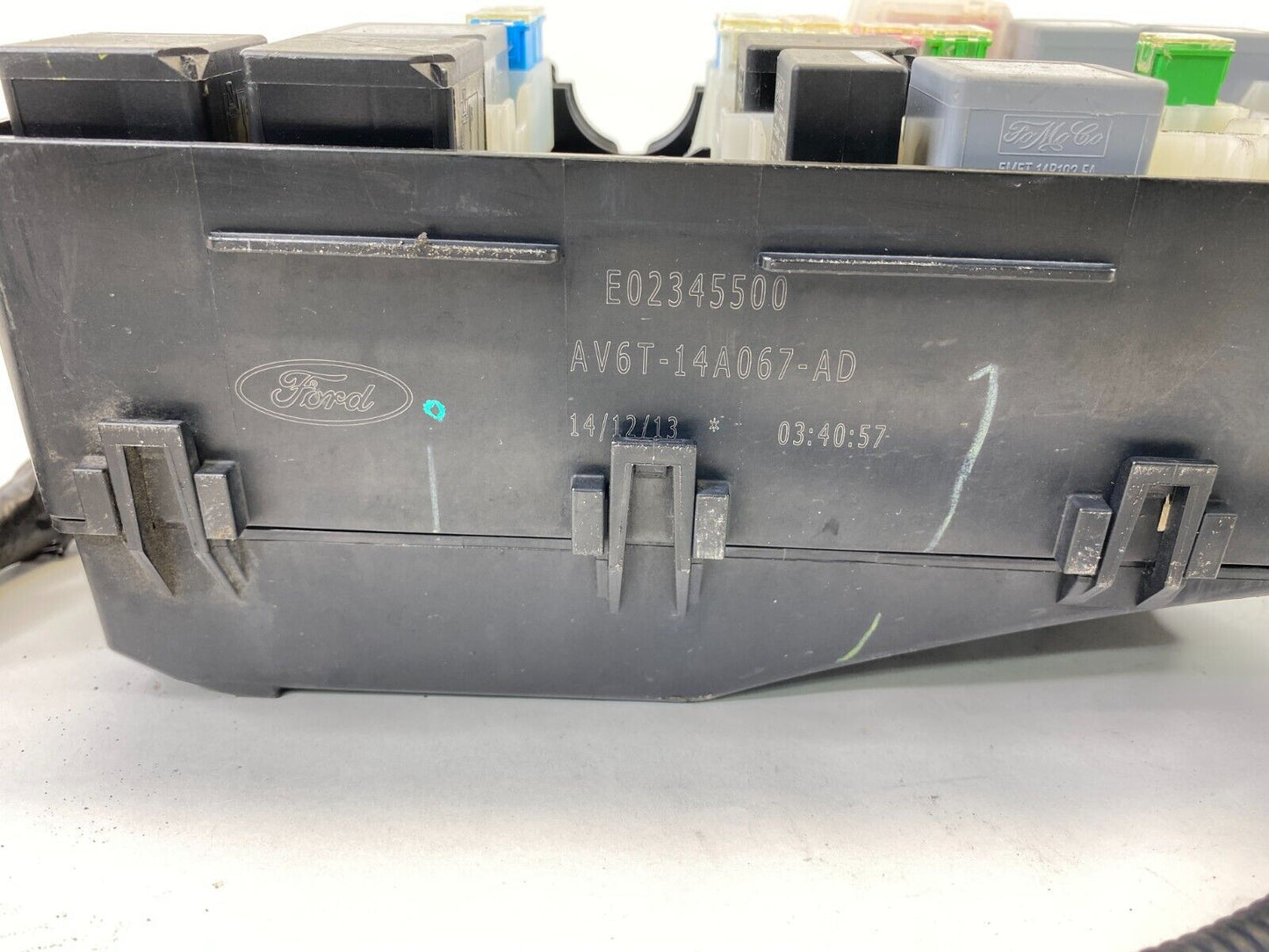 2013-2016 Ford Escape 1.6L L4 AT Engine Fuse Box Relay Unit AV6T-14A067-ADN OEM