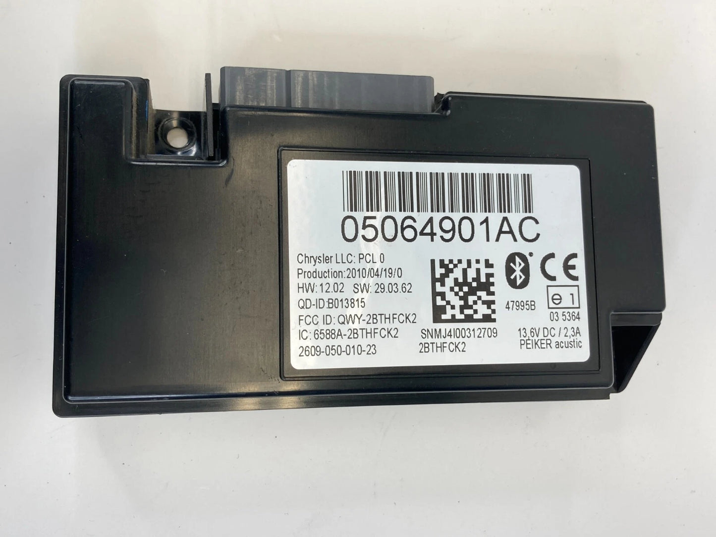 2009-2014 VOLKSWAGEN ROUTAN 3.8L TELEMATICS BLUETOOTH CONTROL MODULE 05064901AC