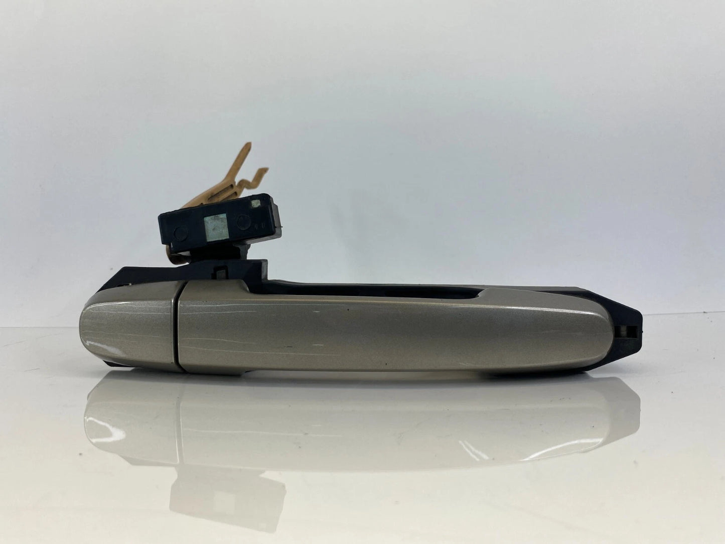 2004-2009 TOYOTA PRIUS REAR RIGHT SIDE EXTERIOR DOOR HANDLE ASSEMBLY OEM