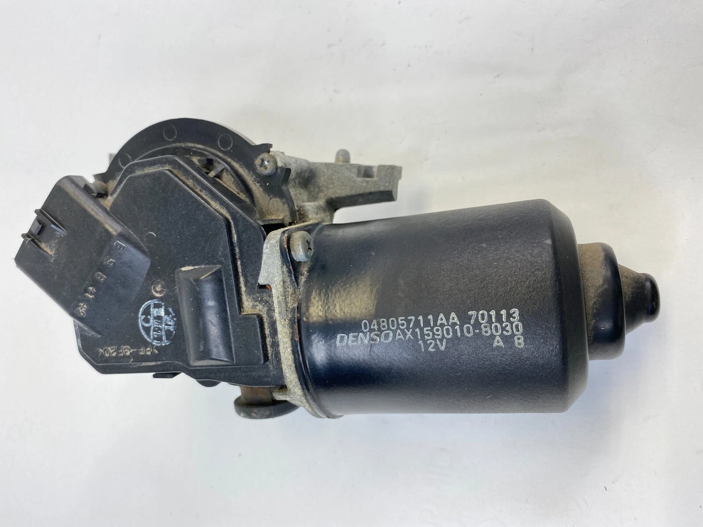 2006-2009 DODGE CHARGER SEDAN FRONT WINDSHIELD WIPER MOTOR ASSY 04805711AA OEM