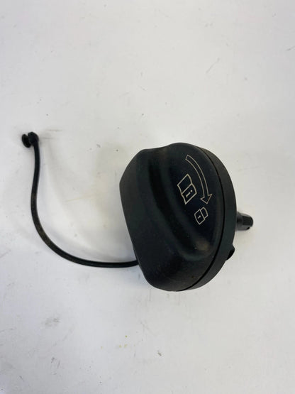 2009-2011 BMW 328I XDRIVE 07-11 BMW 328I SEDAN FUEL FILLER GAS CAP COVER LID