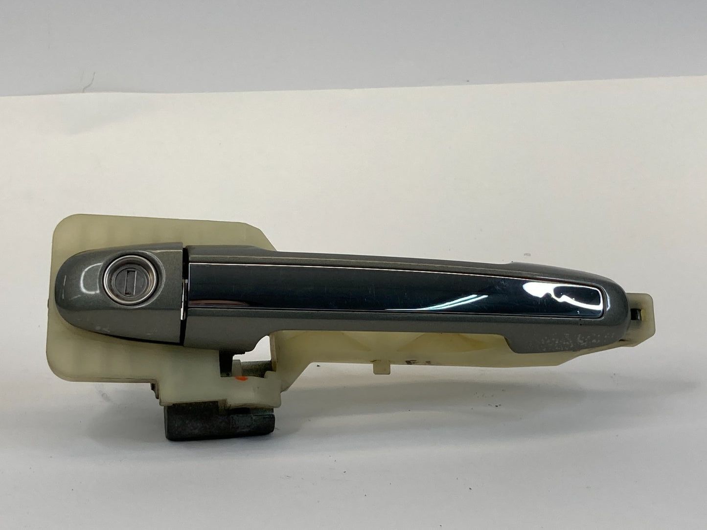 2006-2010 Hyundai Sonata Front Left Side Exterior Outside Door Handle Assy OEM