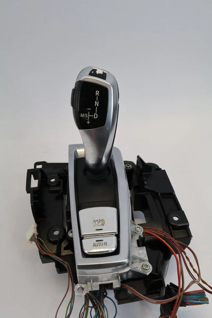 2011-2016 BMW 528i 535i A/T CONSOLE GEAR SHIFTER LEVER & BEZEL 1009967600 OEM