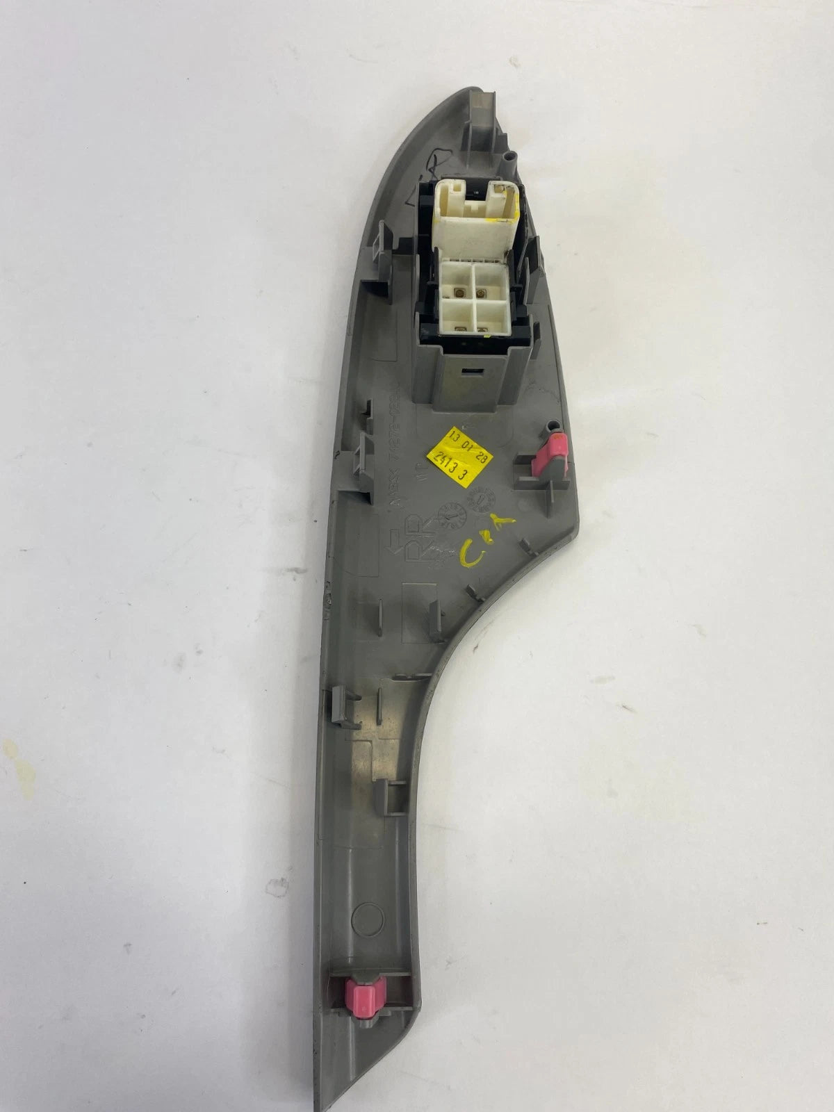 2009-2013 TOYOTA COROLLA REAR LEFT SIDE DOOR WINDOW CONTROL SWITCH 74272-02240