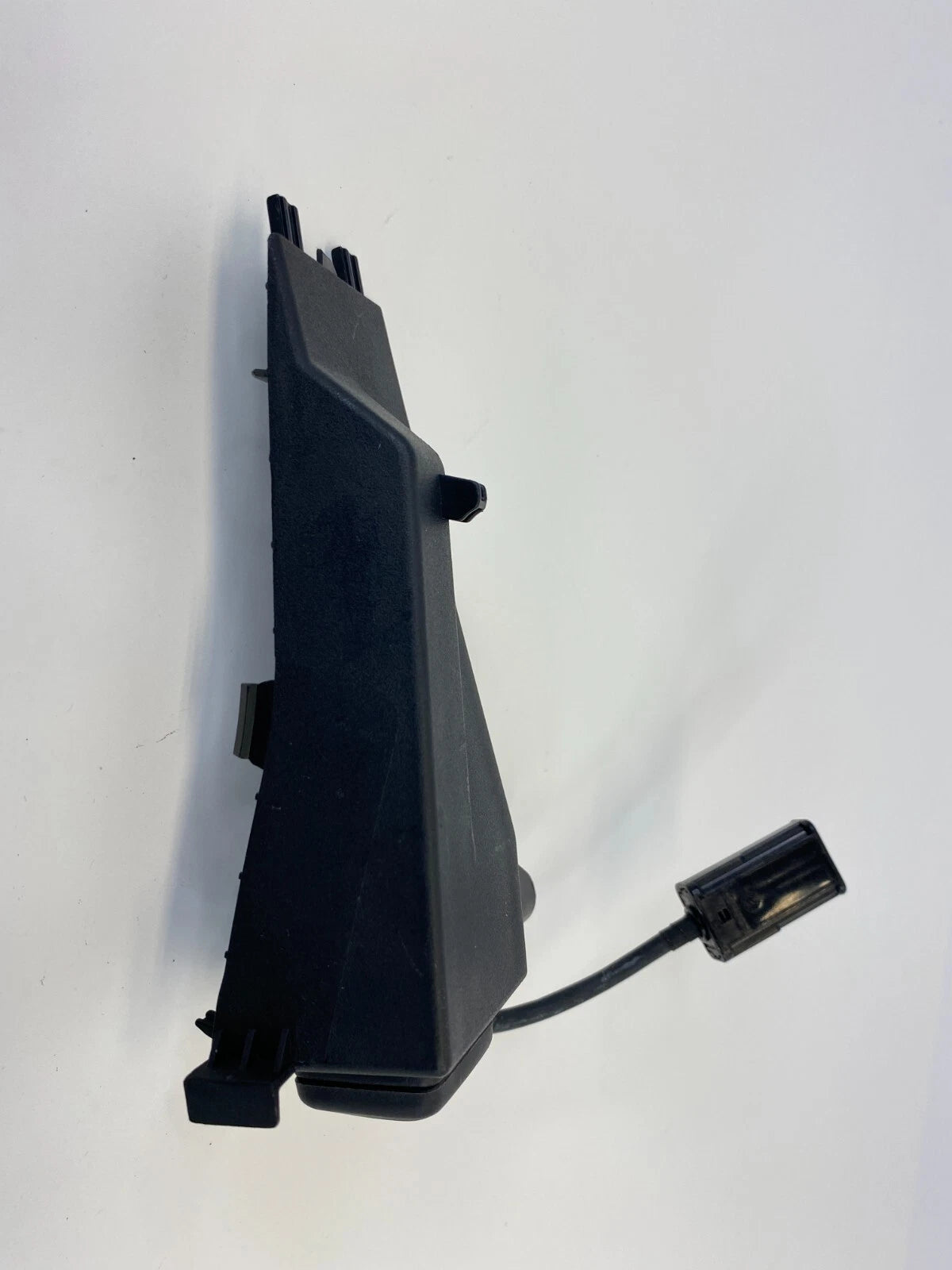 2011-2013 HONDA ODYSSEY GLOVE BOX POCKET USB PORT AUX JACK ASSEMBLY OEM