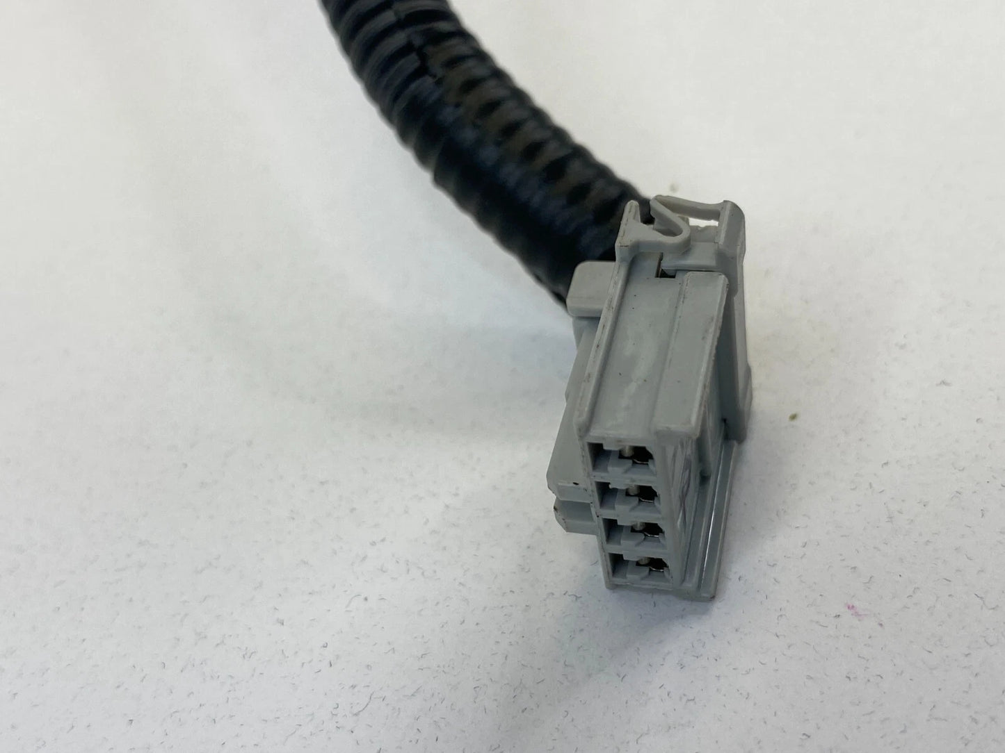 96-98 HONDA CIVIC SDAN RIGHT TAIL LIGHT TAILLIGHT WIRE CONNECTOR PIGTAIL HARNESS