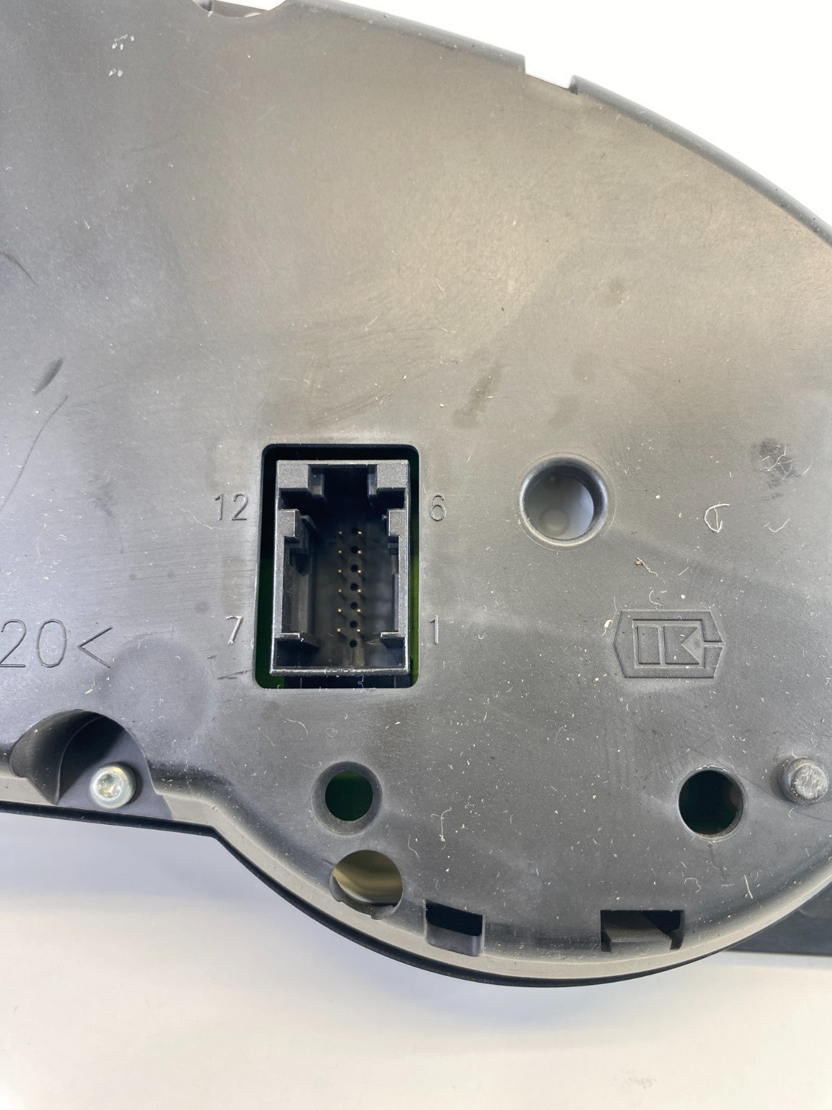 2003-2006 Saab 9-3 93 Dash Instrument Cluster Speedometer Gauges 216.954Miles