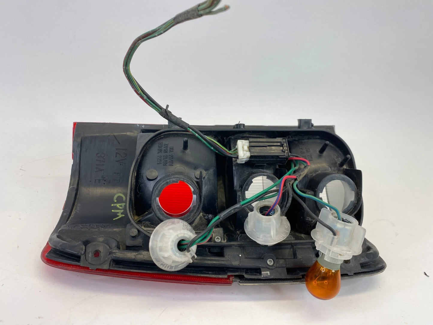 2000-2002 ISUZU TROOPER REAR LEFT DRIVER SIDE TAIL LIGHT LAMP ASSEMBLY OEM
