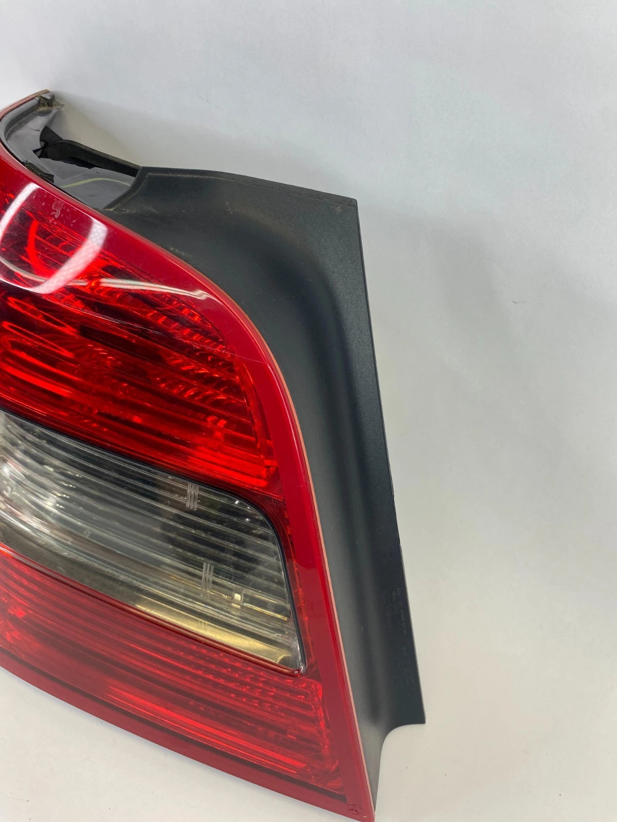 2010-2012 MERCEDES GLK350 REAR LEFT DRIVER SIDE TAIL LIGHT LAMP OEM A2048201364