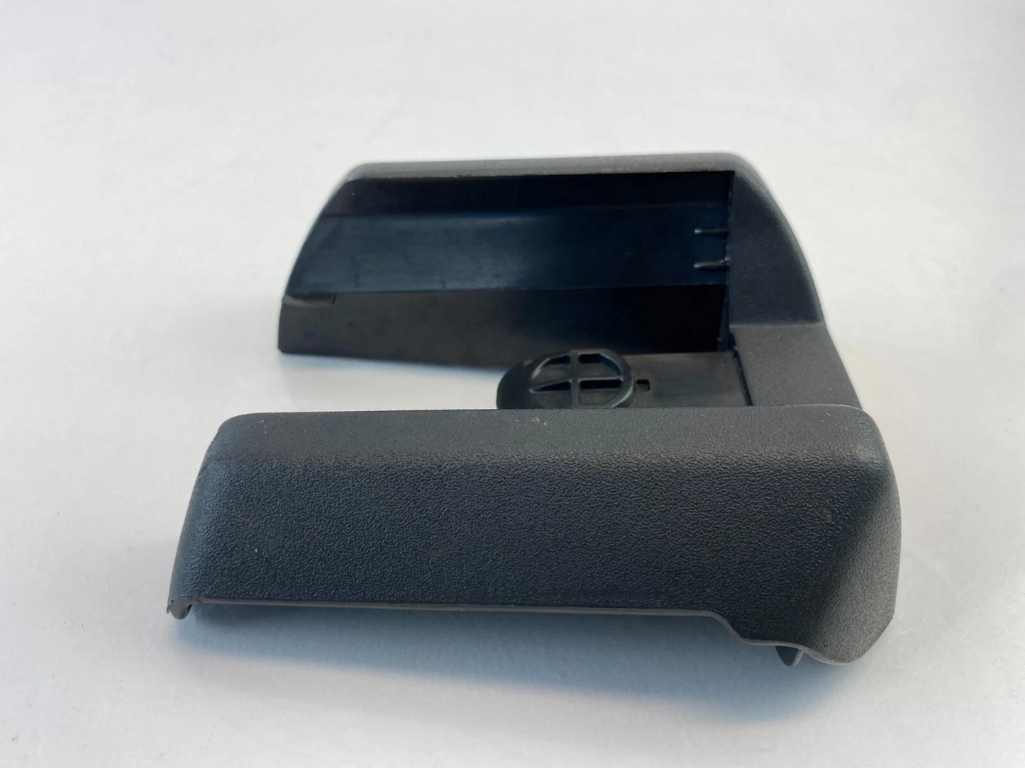 2005-2009 05 06 07 08 09 VOLVO S60 FRONT LEFT SEAT RAIL COVER TRIM 30662549 OEM
