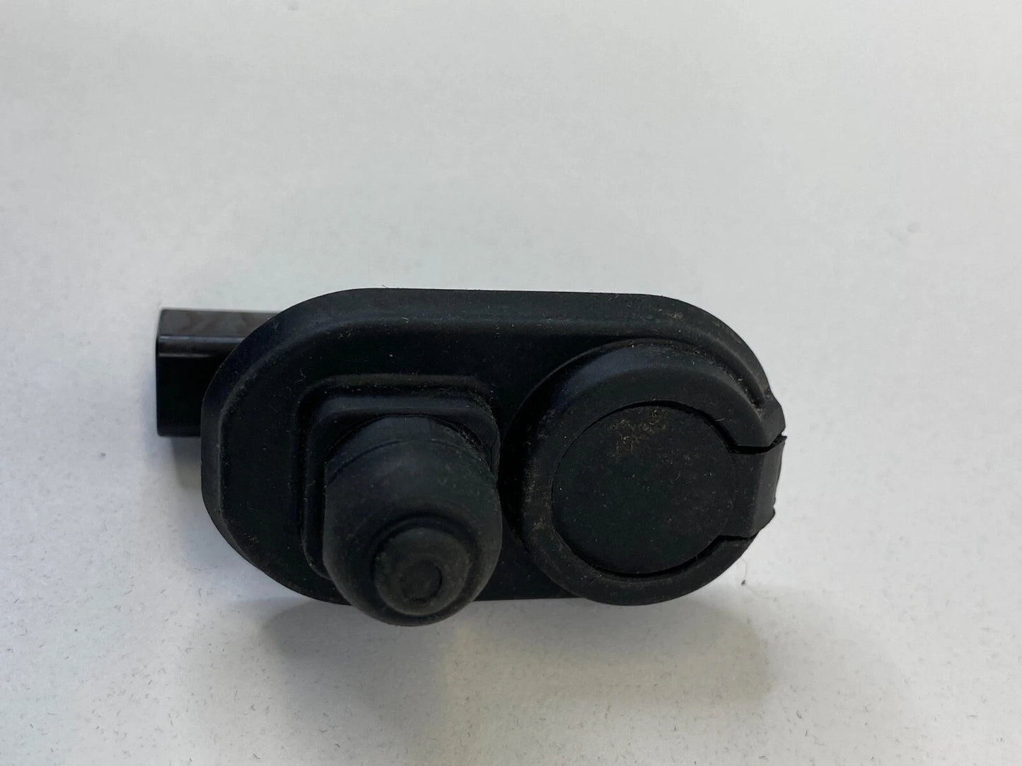 2001-2013 HONDA CIVIC REAR RIGHT SIDE DOOR COURTESY LIGHT JAMB SENSOR SWITCH OEM