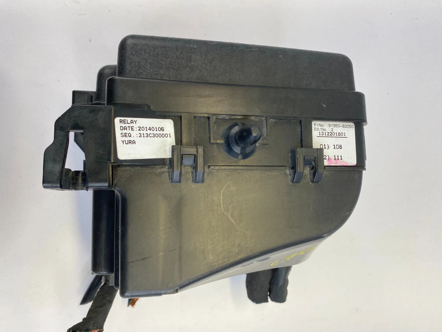 2014-2016 KIA SOUL 1.6L ENGINE FUSE BOX RELAY JUNCTION MODULE OEM 91950-B2050