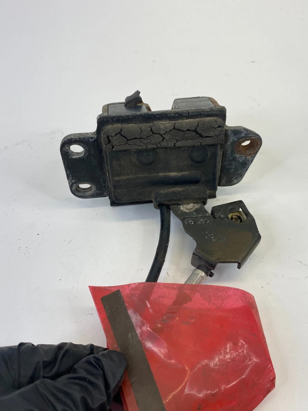 96 97 98 99 00 01 02 TOYOTA 4RUNNER REAR TRUNK LID LOCK LATCH ACTUATOR OEM