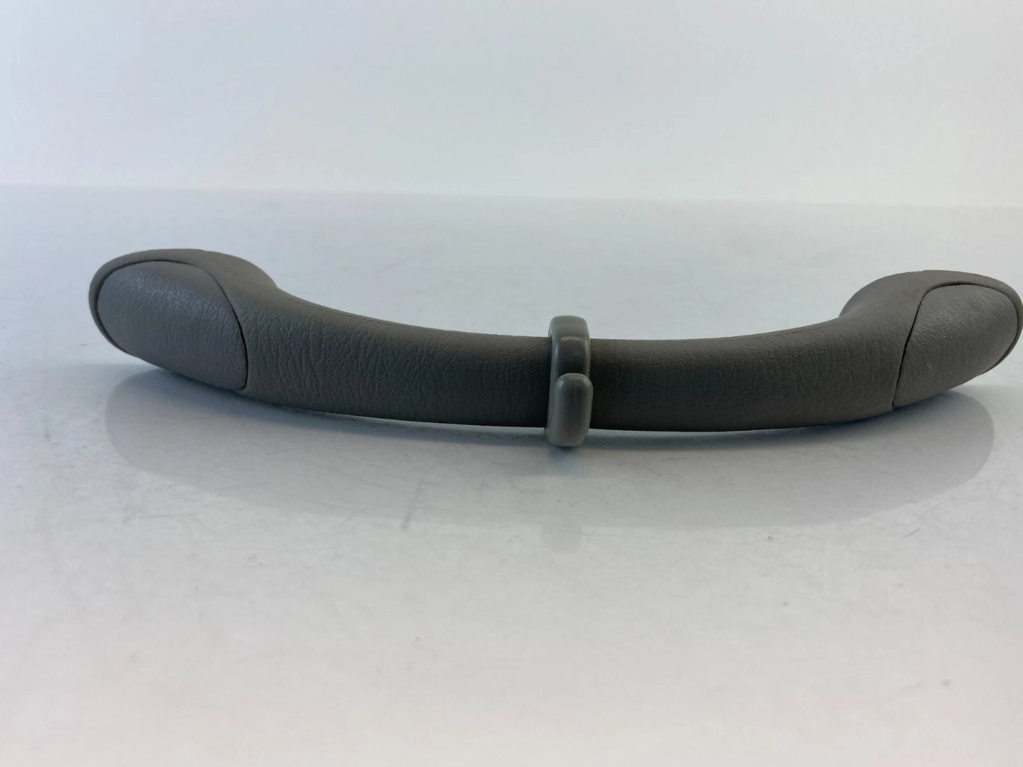 2001-2007 TOYOTA HIGHLANDER ROOF REAR RIGHT GRAB GRIP ASSIST HANDLE 74610-48030