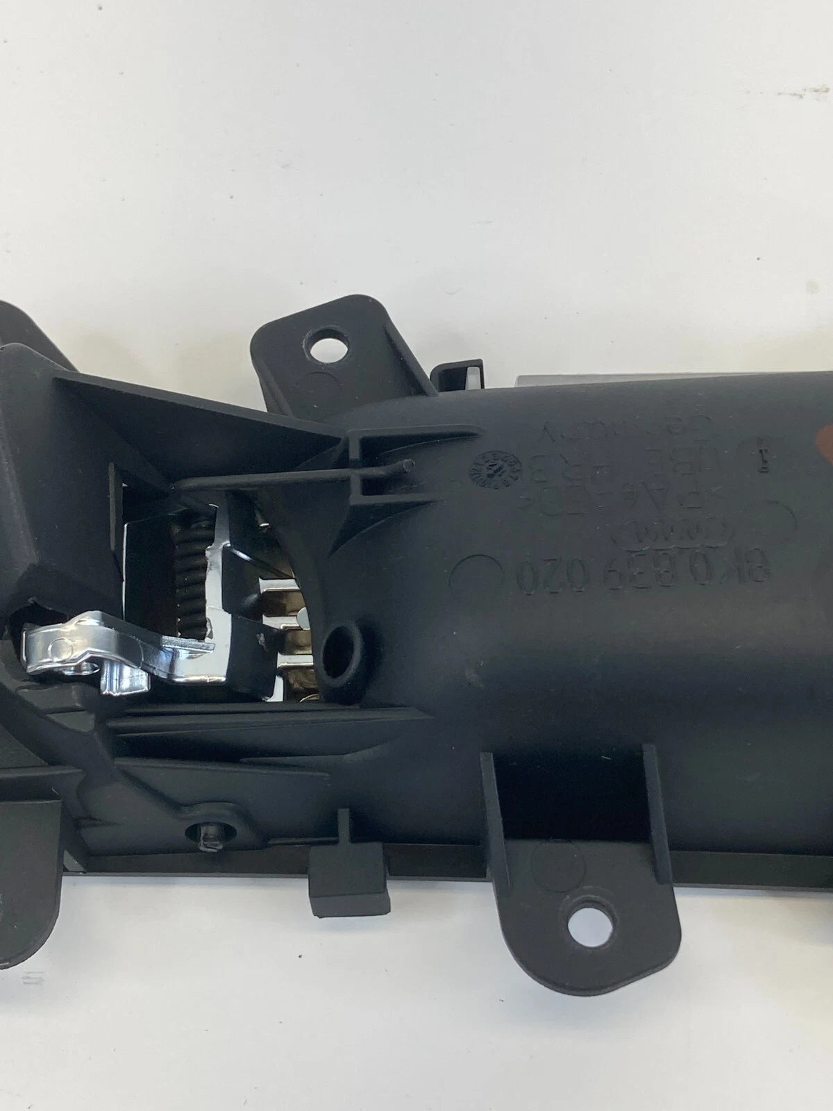 2009-2016 AUDI A4 REAR RIGHT SIDE INTERIOR INNER DOOR HANDLE ASSEMBLY 8K0-839-02