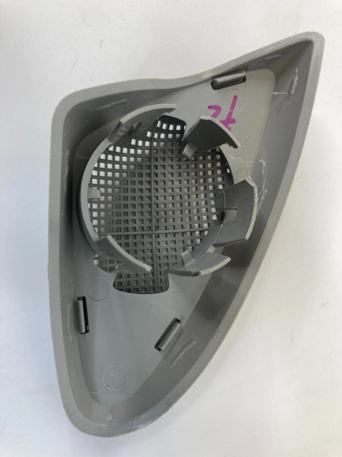 06 07 CADILLAC CTS FRONT LEFT DIRVER A PILLAR TWEETER SPEAKER COVER TRIM GRILLE