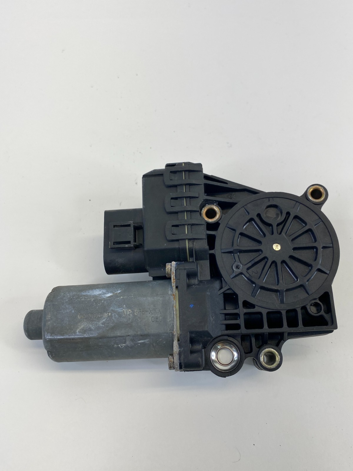 1998-2004 Audi A6 Quattro Rear Left Side Door Power Window Motor 0130821784 OEM