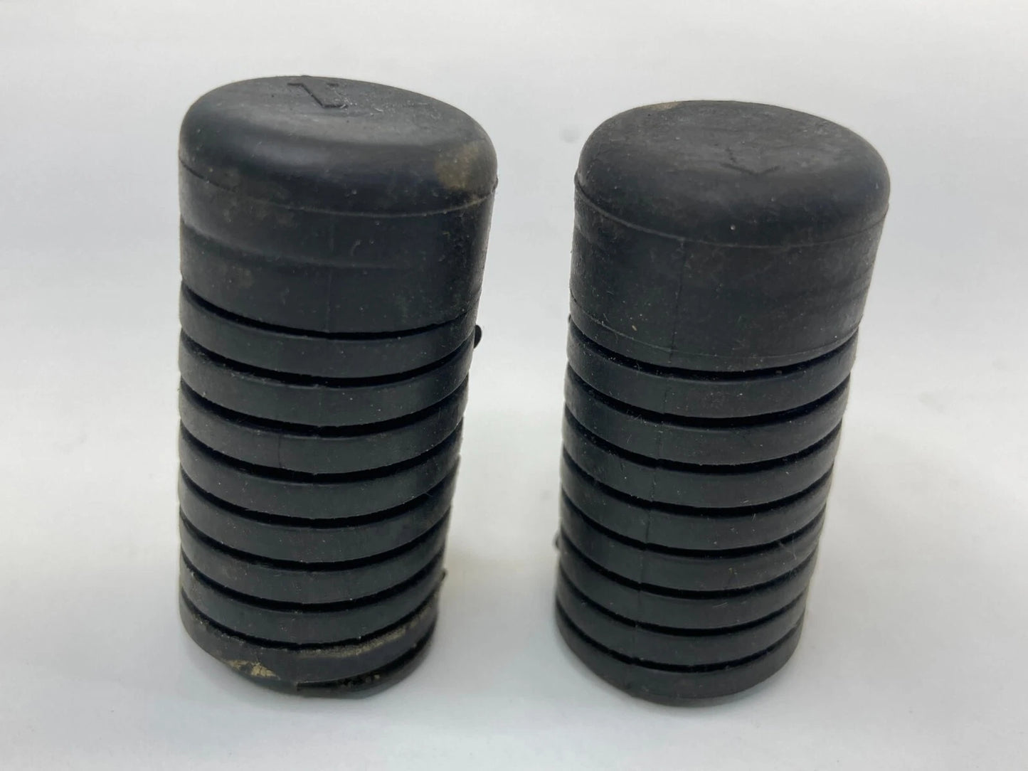 2011-2019 HYUNDAI SONATA FRONT HOOD RUBBER CUSHION BUMPER SET PAIR OEM