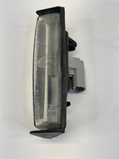 06-08 LEXUS RX400H 04-06 ES330 REAR TRUNK LICENSE PLATE LIGHT LAMP TRIM PANEL