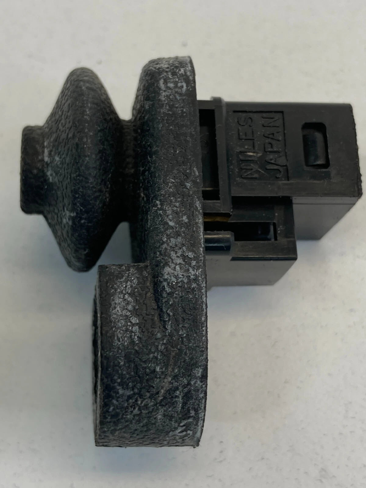 2008-2013 INFINITI G37 03-08 G35 REAR RIGHT PASSENGER DOOR AJAR JAMB SWITCH OEM