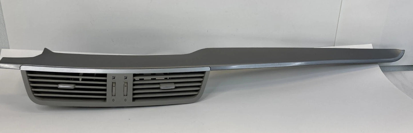 2009-2014 VOLKSWAGEN ROUTAN CENTER DASH A/C AIR VENT GRILLE TRIM MOLDING PANEL