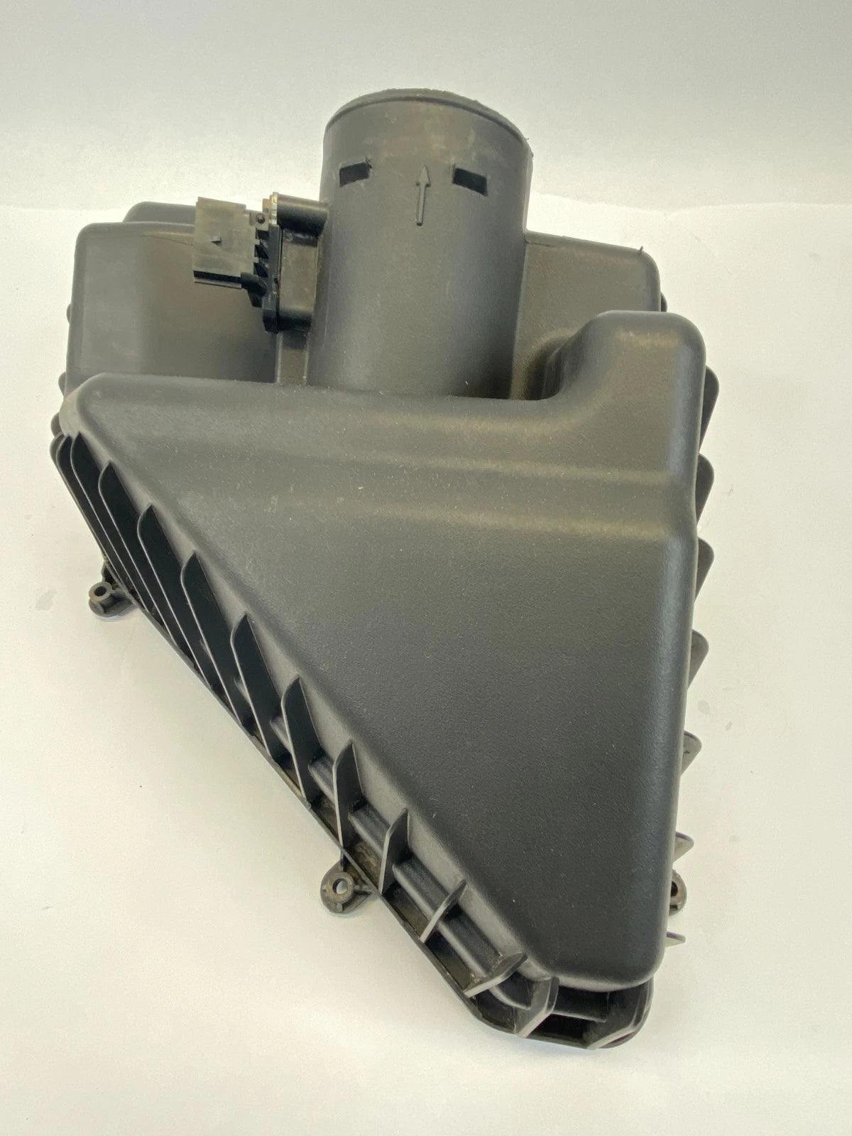 2009-2017 CHEVROLET TRAVERSE ENGINE AIR CLEANER FILTER INTAKE BOX COVER TOP OEM