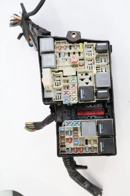 2013-2016 FORD ESCAPE 1.6L L4 ENGINE COMPARTMENT FUSE BOX RELAY JUNCTION BLOCK