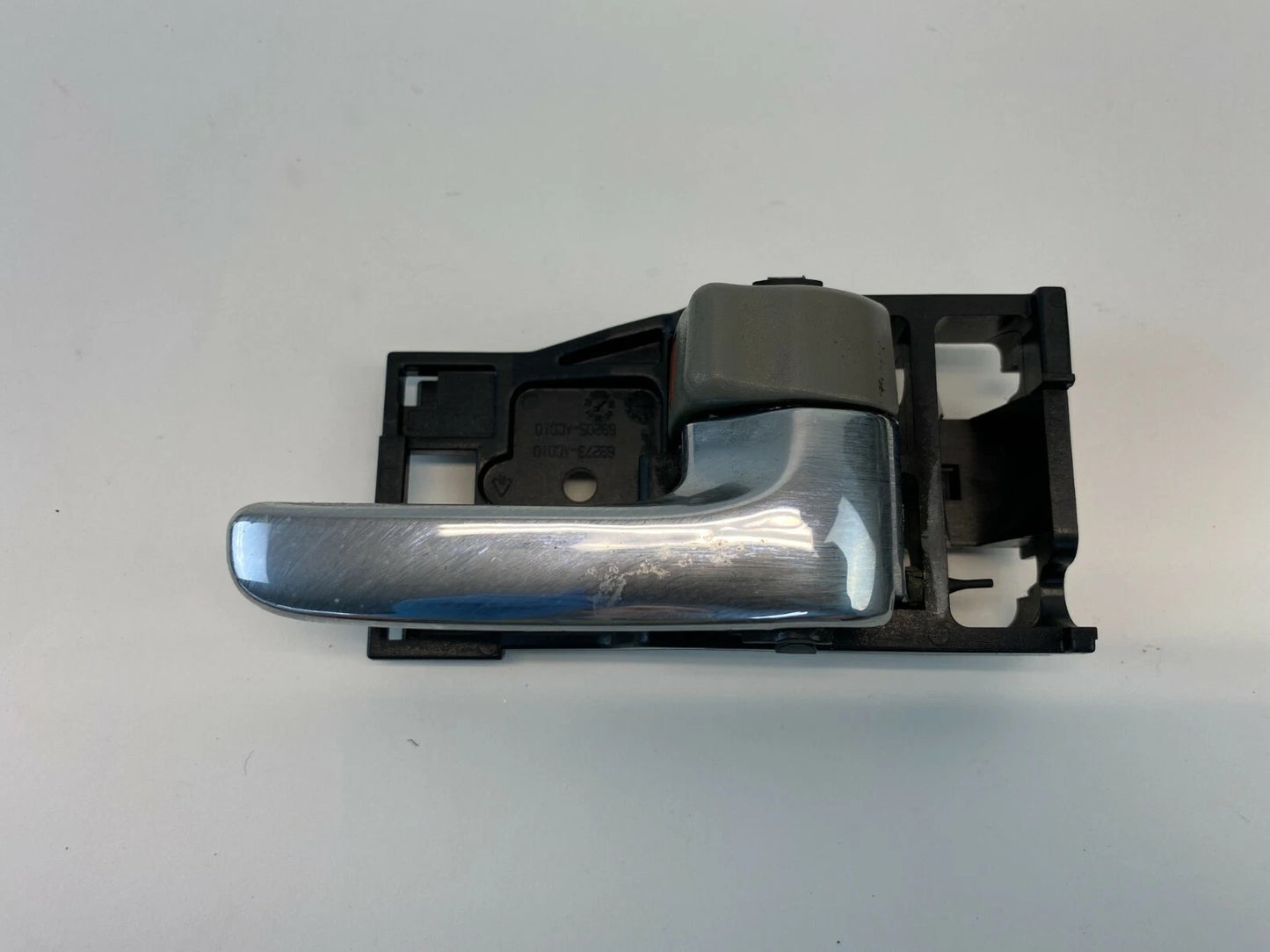 2000-2004 TOYOTA AVALON REAR RIGHT INNER INTERIOR DOOR HANDLE 69205-AC010 OEM