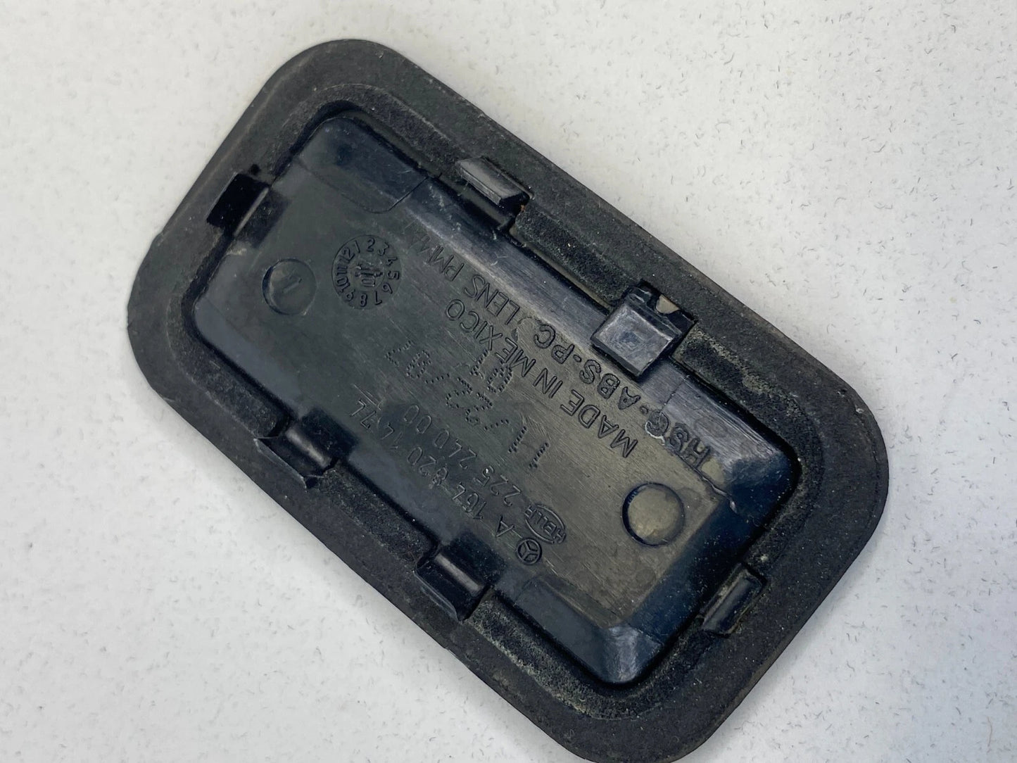 06 07 08 09 10 11 12 MERCEDES-BENZ R350 INNER DOOR WARNING REFLECTOR PANEL COVER