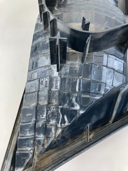 2002 2003 2004 Toyota Camry Rear Right Side Taillight Taillamp OEM