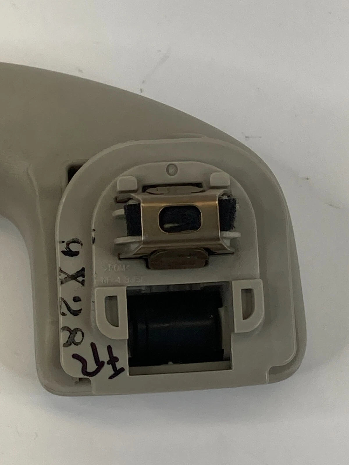 09 10 NISSAN MURANO W SUNROOF FRONT RIGHT PASSENGER GRAB GRAP BAR ASSIST HANDLE