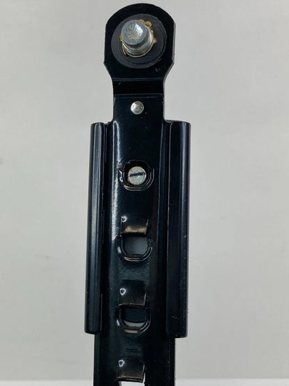 2006-2010 HYUNDAI SONATA SEDAN FRONT RIGHT SEAT BELT SEATBELT HEIGHT ADJUSTER