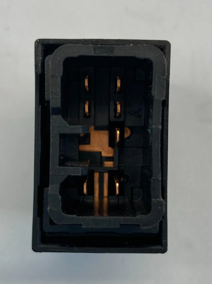 05-10 KIA SPORTAGE BACK REAR RIGHT SIDE POWER WINDOW SWITCH CONTROL BUTTON OEM