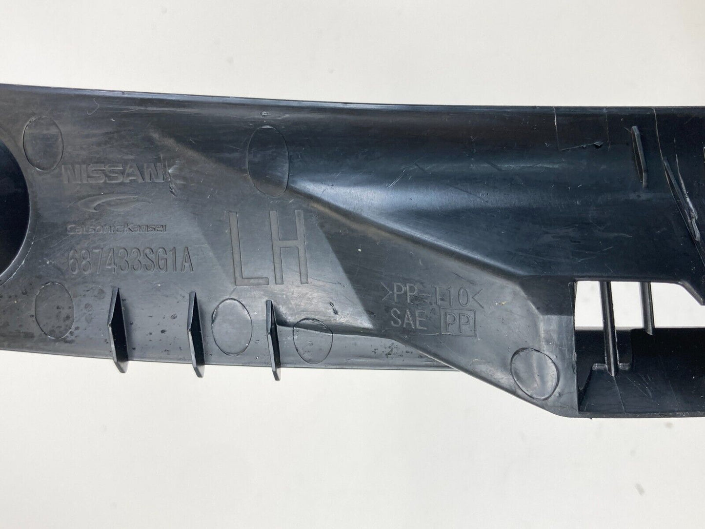 13-19 Nissan Sentra Dash Upper Left Windshield Defroster Nozzle Grille Trim OEM