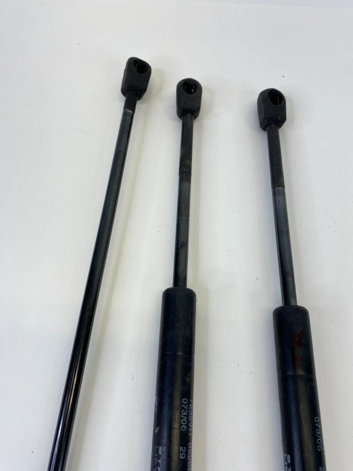 2003-2006 KIA OPTIMA HOOD LID & TRUNK LID SUPPORT ABSORBER SHOCK SET OEM