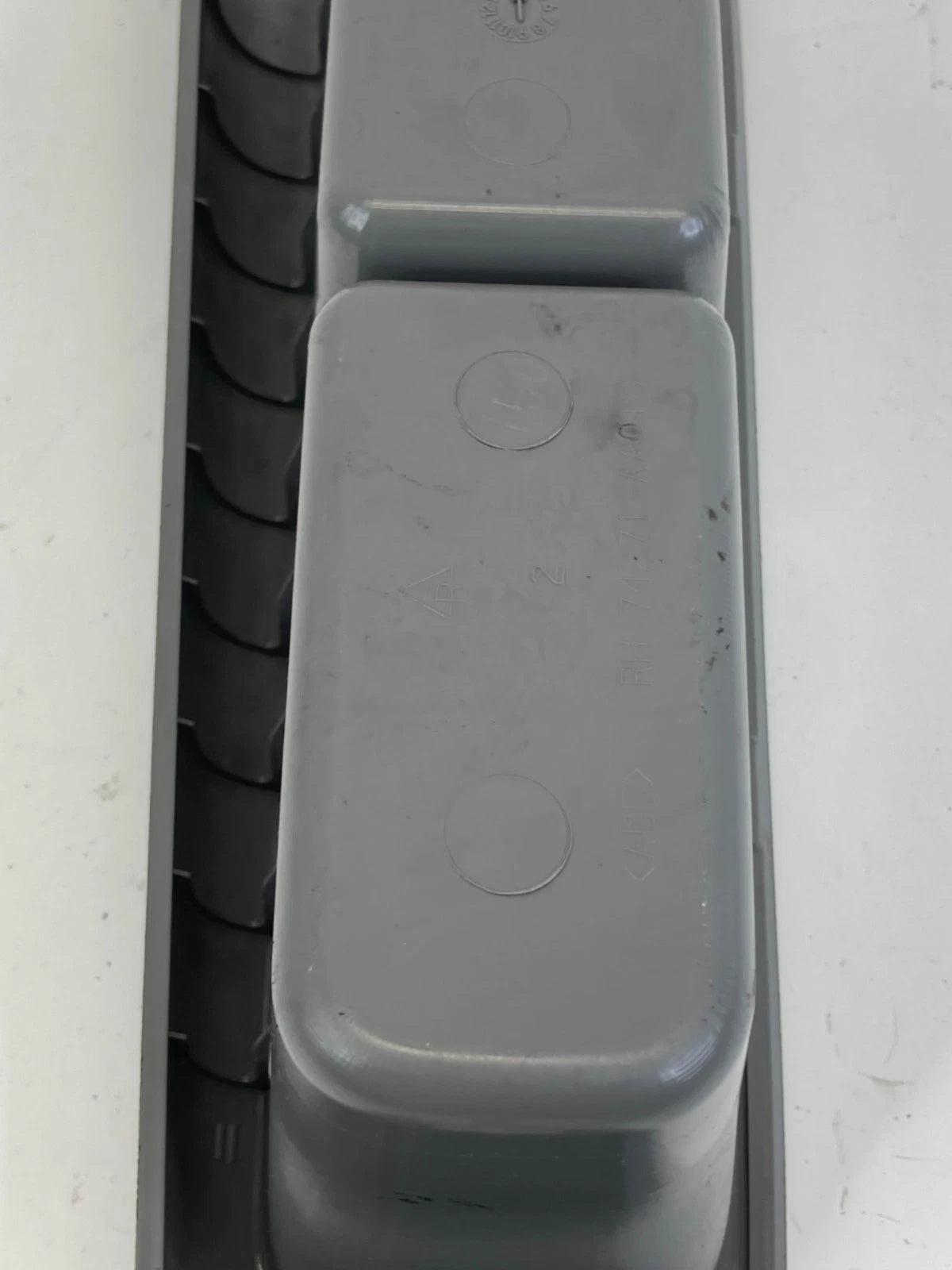 2002 2003 2004 TOYOTA CAMRY REAR RIGHT SIDE WINDOW SWITCH W/ TRIM 74271-AA01 OEM