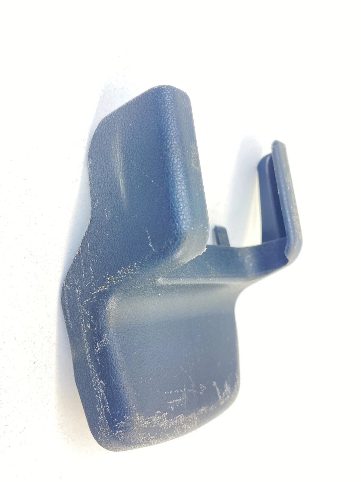 2005-2010 TOYOTA AVALON REAR LEFT INNER SEAT TRACK END COVER TRIM 72158-AC050