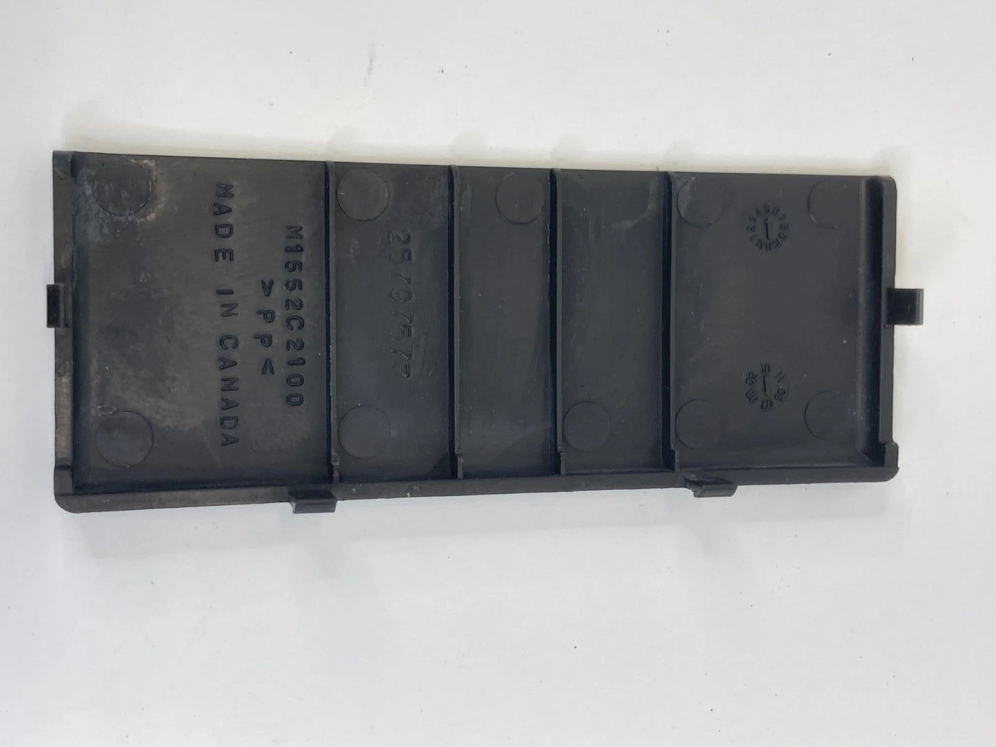 2007-2016 GMC ACADIA CABIN AIR FILTER HOUSING ACCESS LID PANEL 25797573 OEM