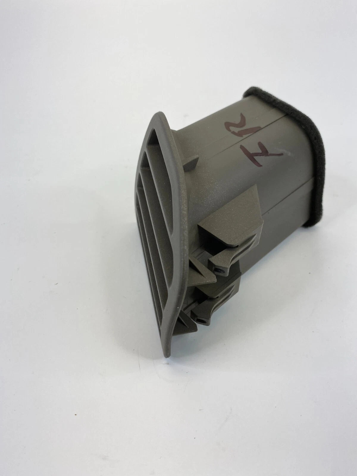 05-07 INFINITI G35 COUPE DASH RIGHT PASSENGER A/C AIR VENT DEFROSTER GRILLE OEM