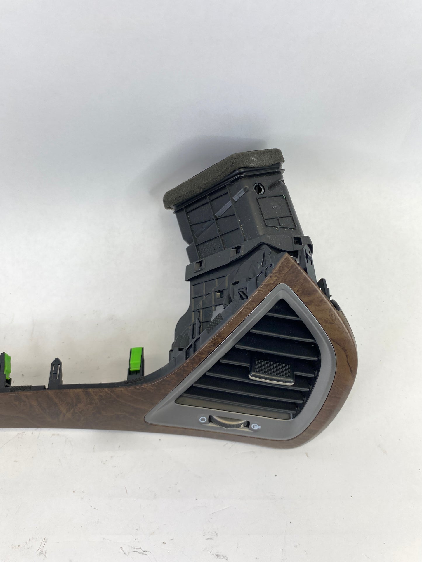 2018 HYUNDAI SANTA FE SPORT DASH AIR VENT LOUVER FR RH OUTER OEM