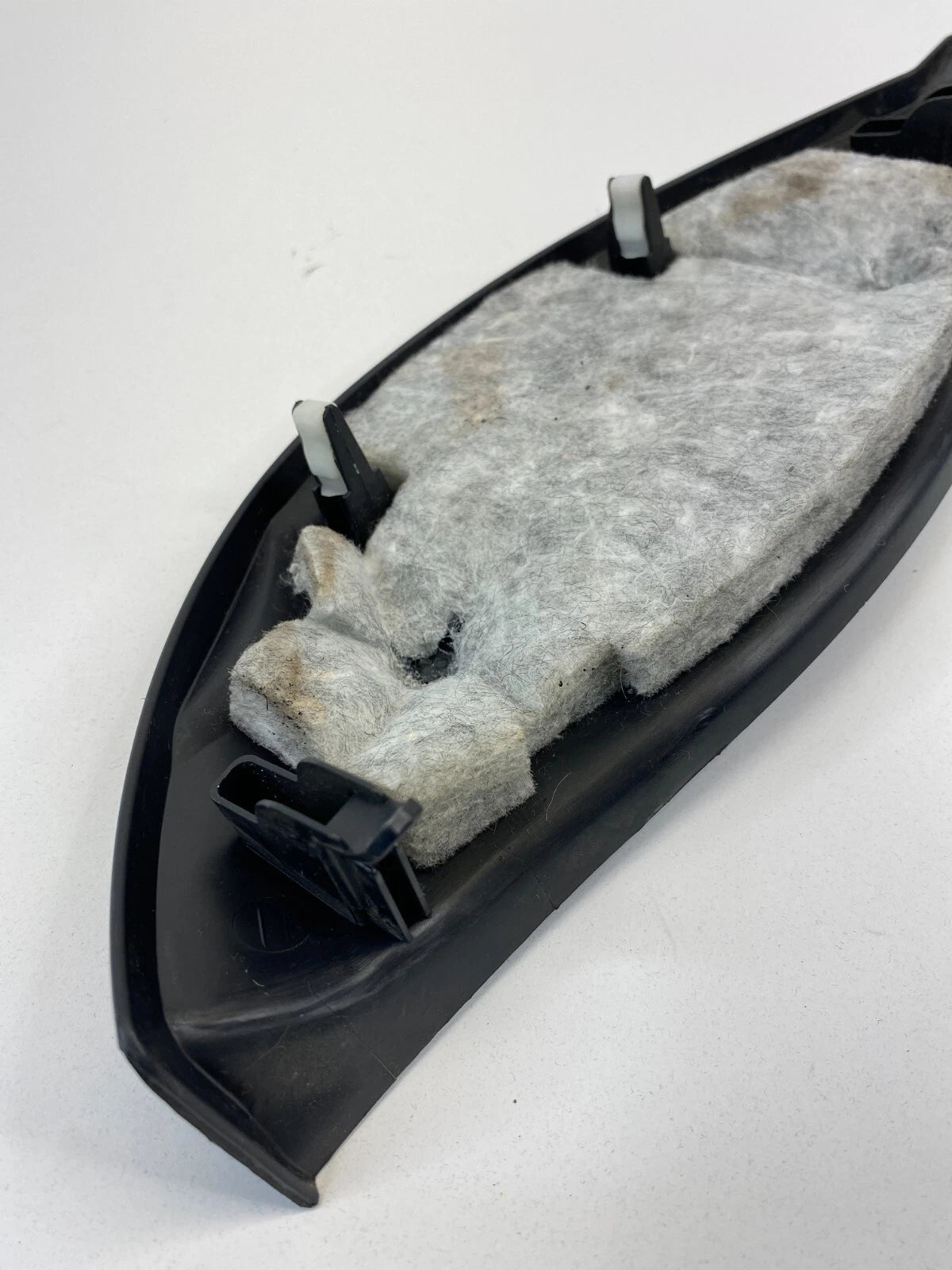 04-12 MITSUBISHI GALANT FRONT RIGHT DASH DASHBOARD END CAP TRIM COVER MR590272