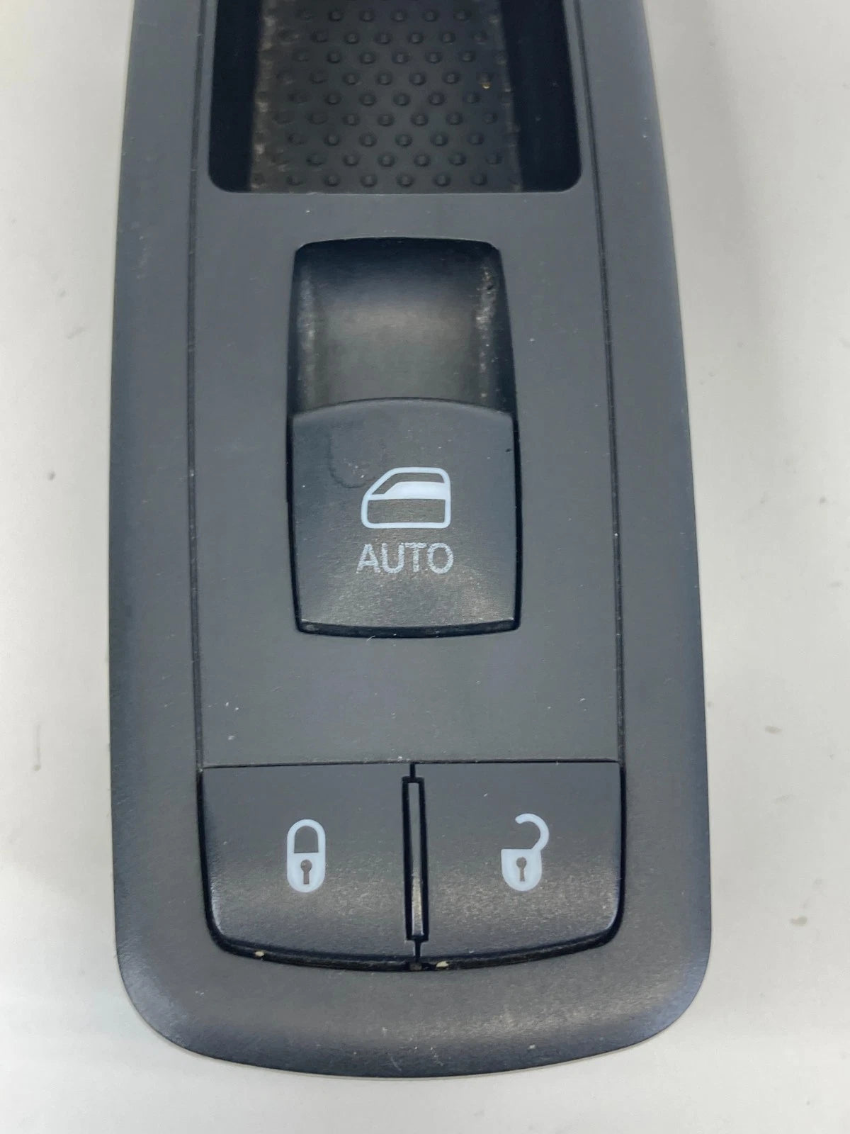 2015-2017 CHRYSLER 200 FRONT RIGHT SIDE POWER WINDOW CONTROL SWITCH 68268251AA