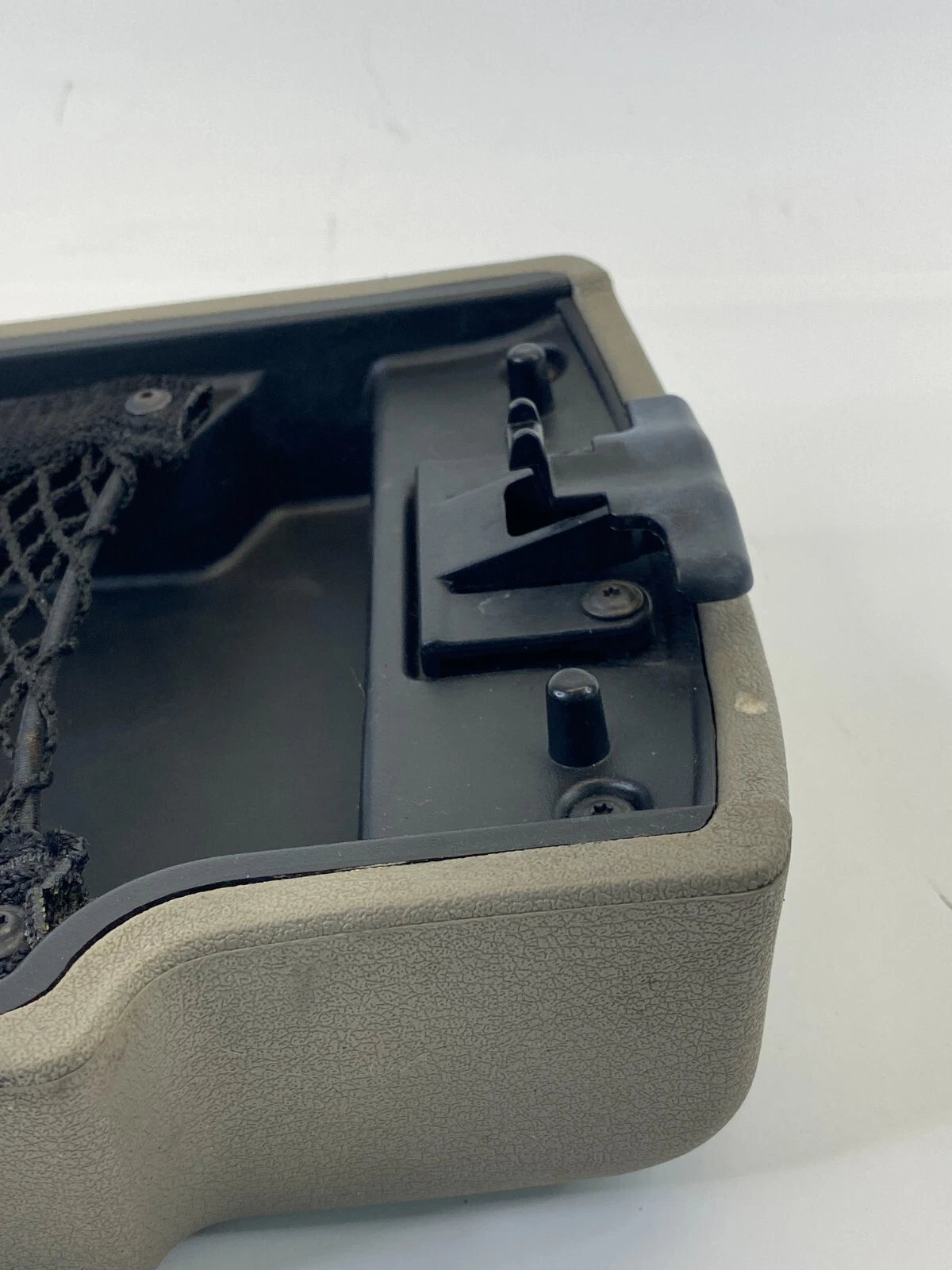 2006-2010 JEEP COMMANDER CENTER CONSOLE ARMREST ARM REST LID COVER OEM