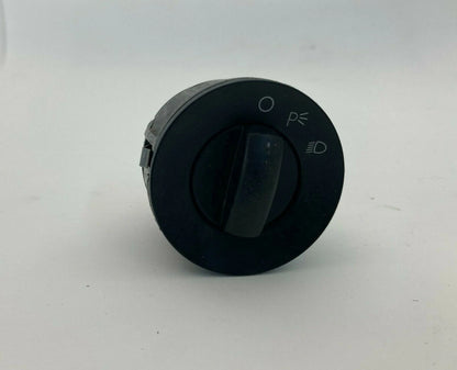 2008 2009 2010 2011 FORD FOCUS SEDAN HEADLIGHT CONTROL SWITCH 8S4T-13D061-AC OEM