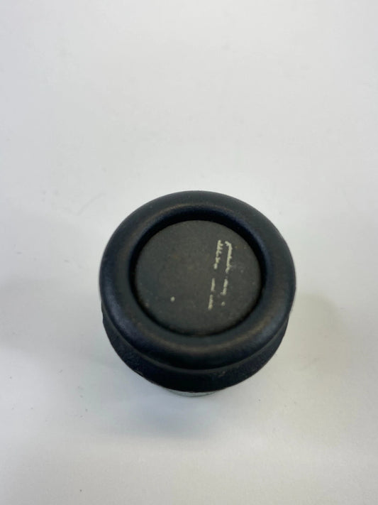 2003-2012 LAND ROVER RANGE ROVER FRONT CIGARETTE LIGHTER OEM FACTORY 61348383214