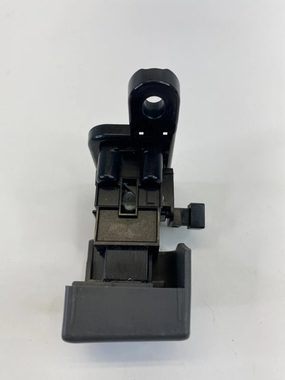2010 2011 10 11 TOYOTA PRIUS GLOVE BOX COMPARTMENT LATCH LOCK RELEASE BUTTON OEM