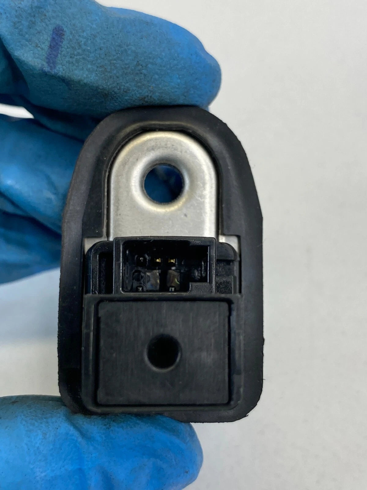 08-11 NISSAN ROGUE 07-12 VERSA FRONT RIGHT DOOR COURTESY LIGHT AJAR JAMB SWITCH